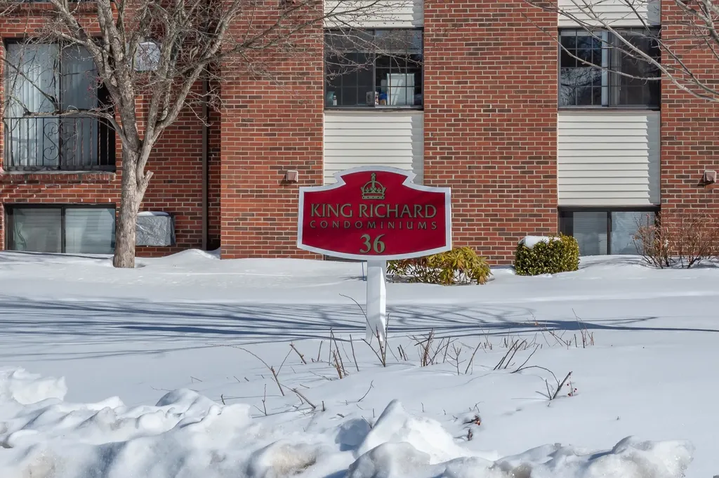 36 English Village Road Manchester NH 03102