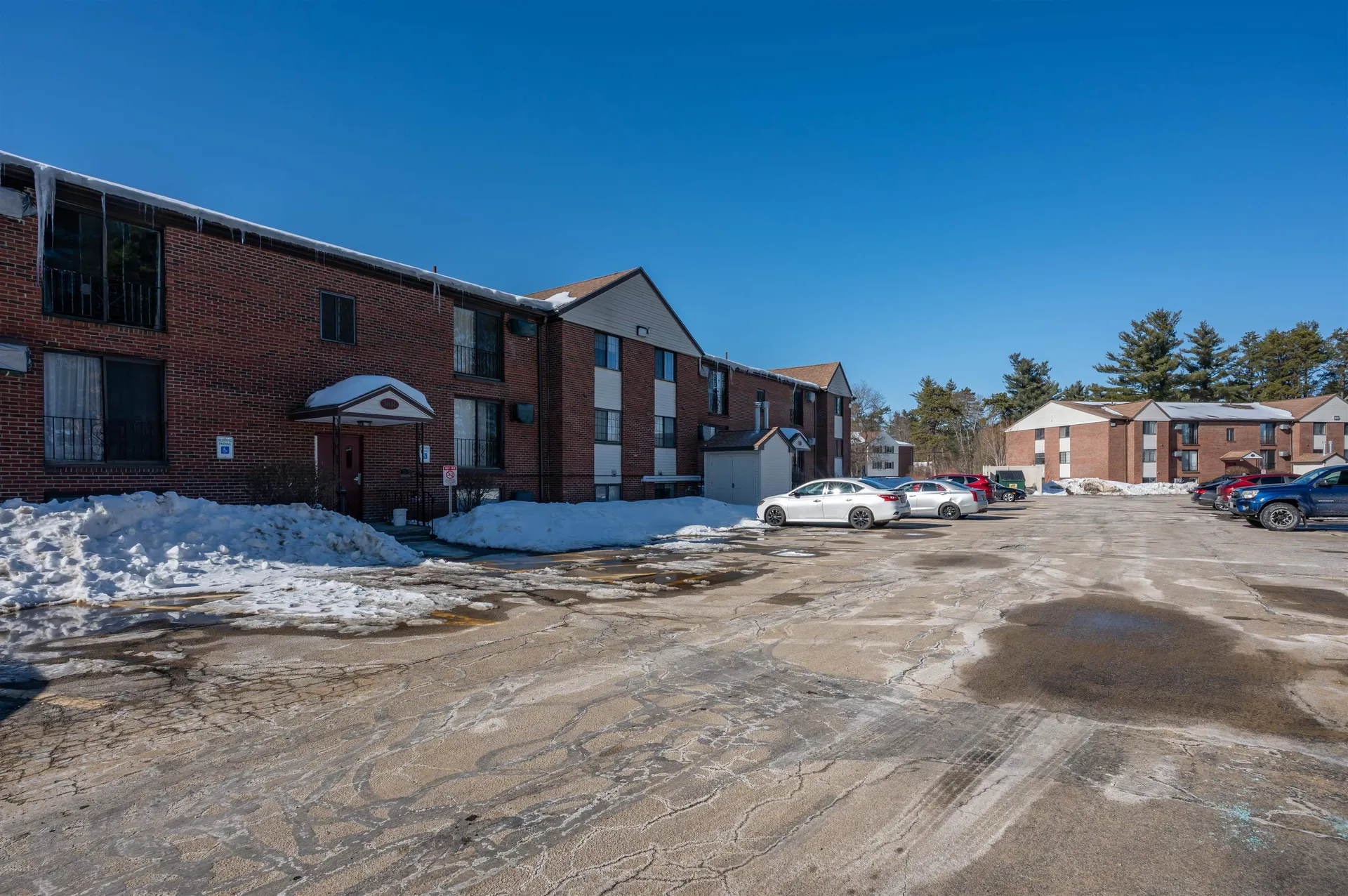 36 English Village Road Manchester NH 03102