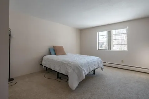 36 English Village Road Manchester NH 03102