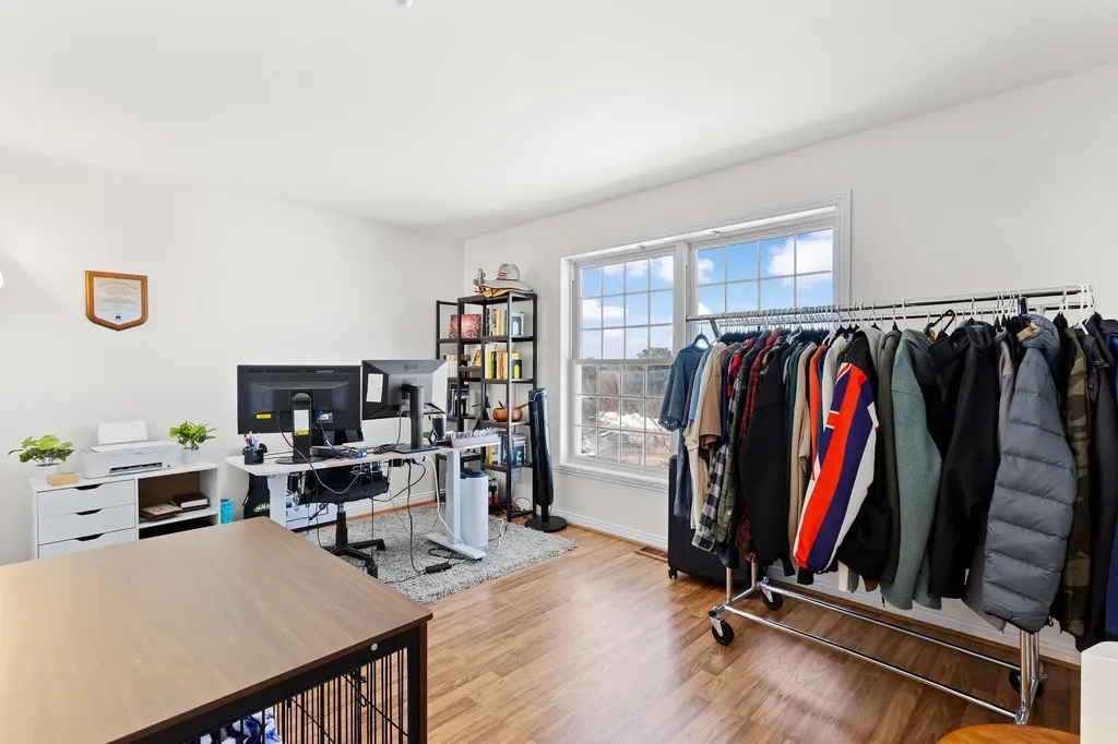 6 Tammy Court Hudson NH 03051