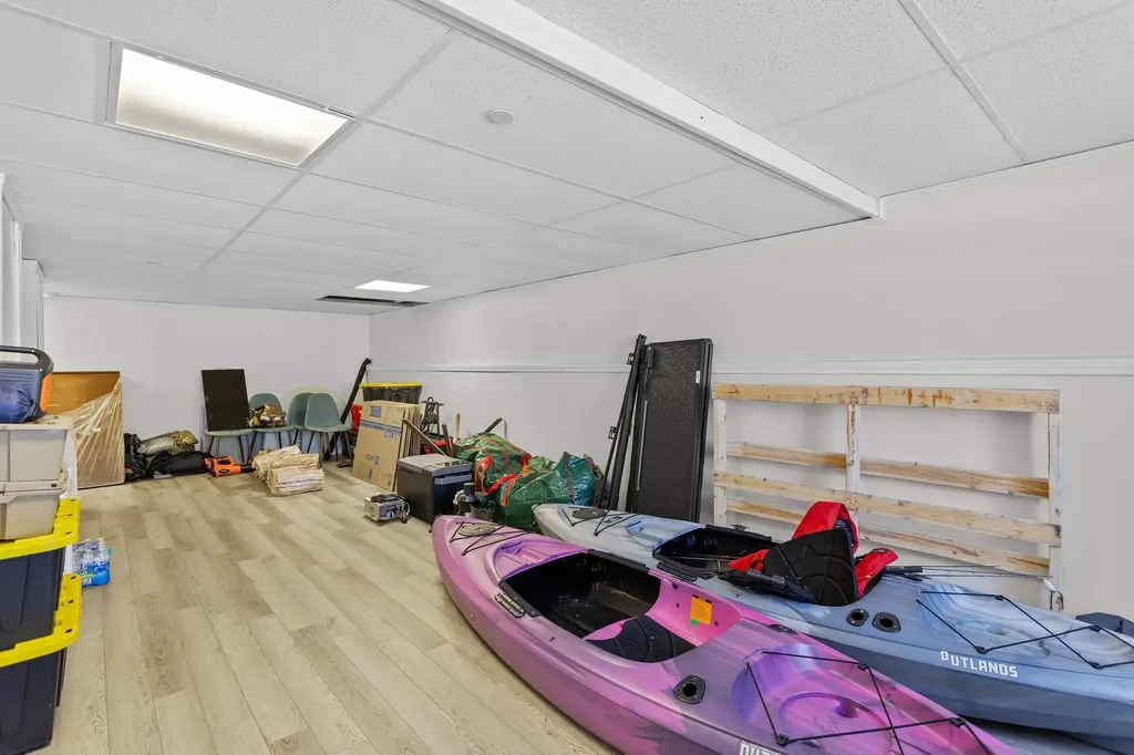 6 Tammy Court Hudson NH 03051