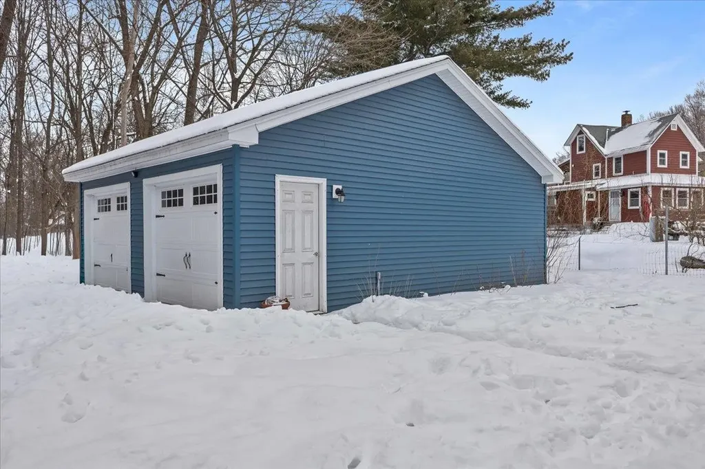 38 Morehouse Drive Winooski VT 05404