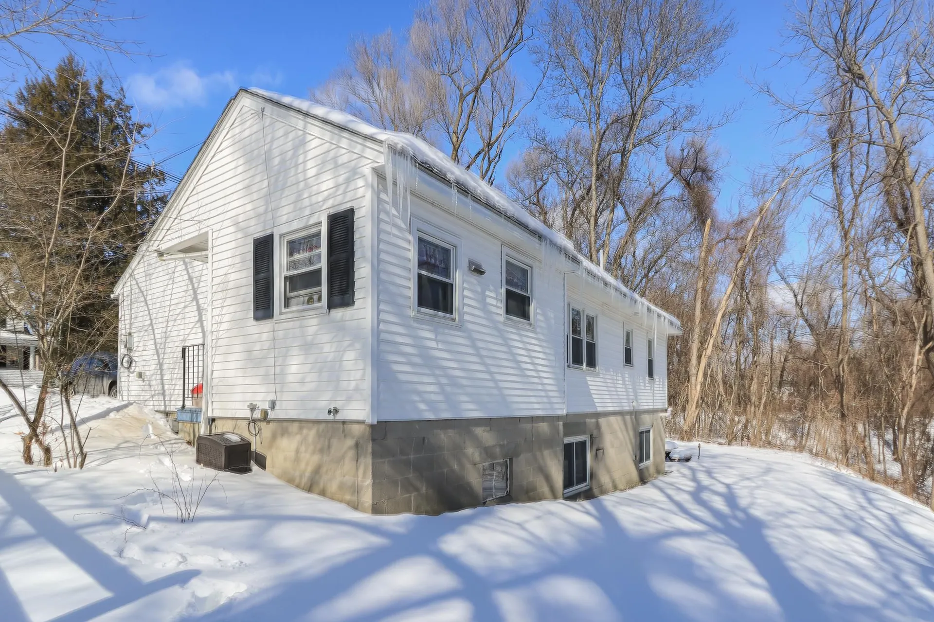 335 S Main Street Concord NH 03301