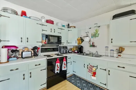 91 Hathaway Inn Drive St. Albans Town VT 05478