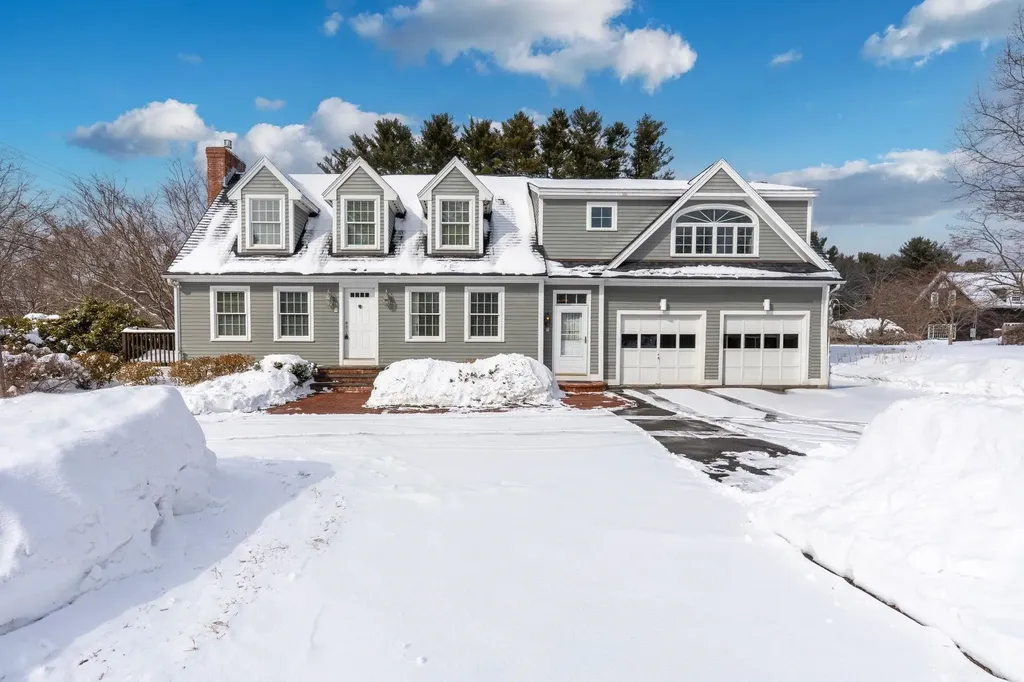 220 Dover Point Road Dover NH 03820