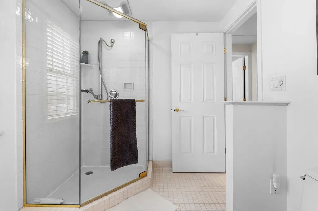 220 Dover Point Road Dover NH 03820