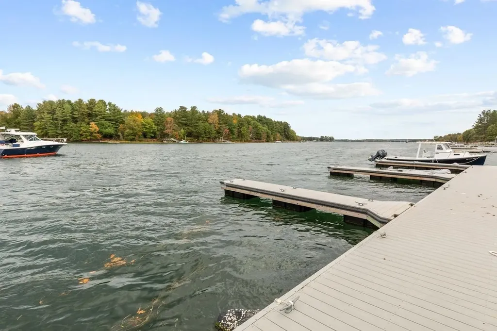 220 Dover Point Road Dover NH 03820