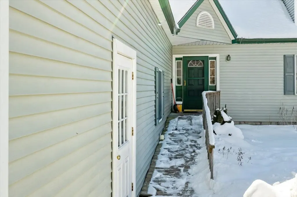 126 Georgia Shore Road St. Albans Town VT 05478