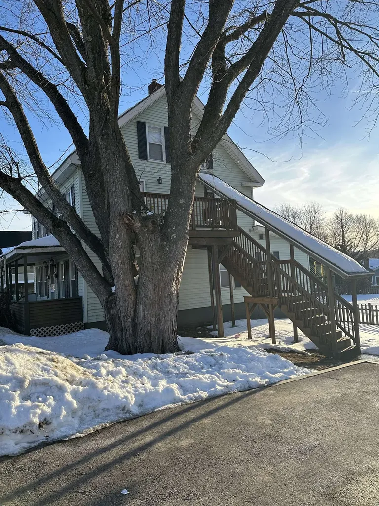 14 High Street Pembroke NH 03275