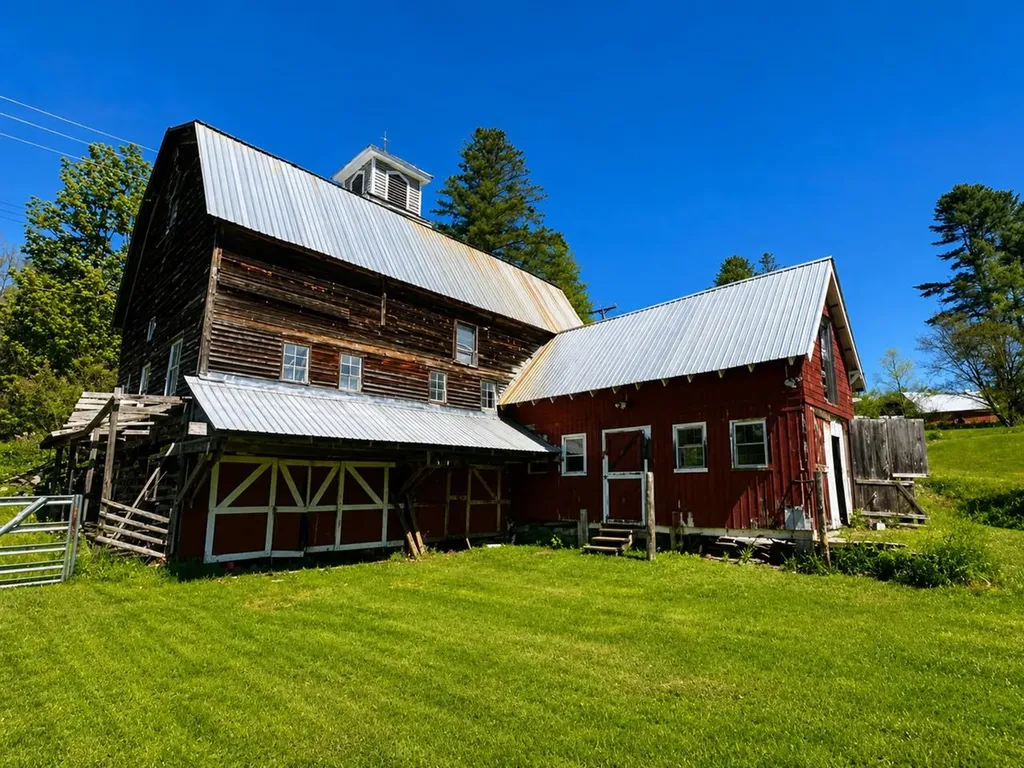 67 Worcester Village Road Worcester VT 05682