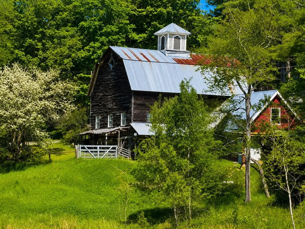 67 Worcester Village Road Worcester VT 05682