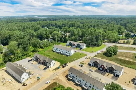 11-C Mustang Drive Litchfield NH 03052