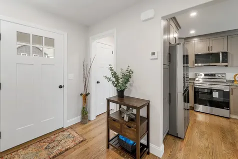 11-C Mustang Drive Litchfield NH 03052