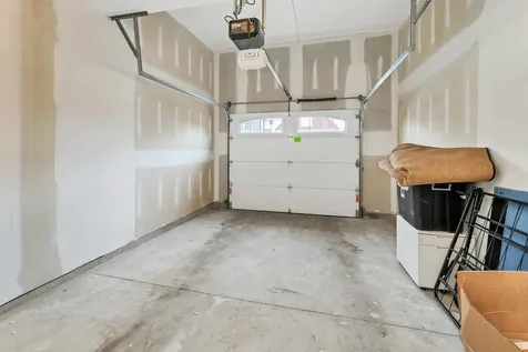 11-C Mustang Drive Litchfield NH 03052