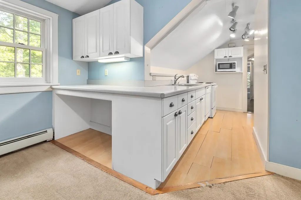 85 Dartmouth College Highway Lyme NH 03768