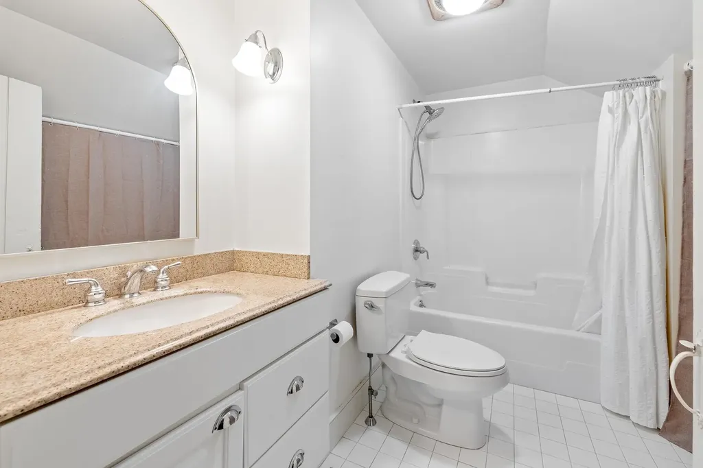 85 Dartmouth College Highway Lyme NH 03768