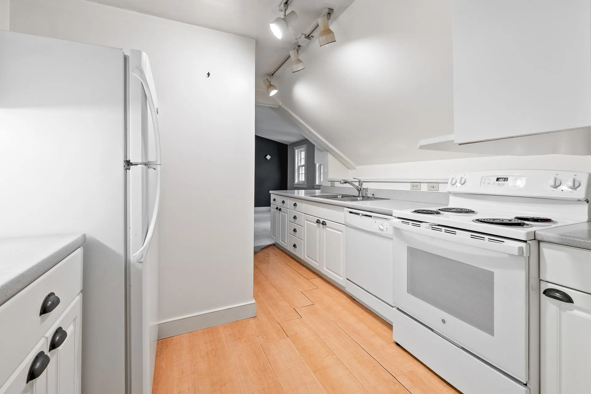 85 Dartmouth College Highway Lyme NH 03768