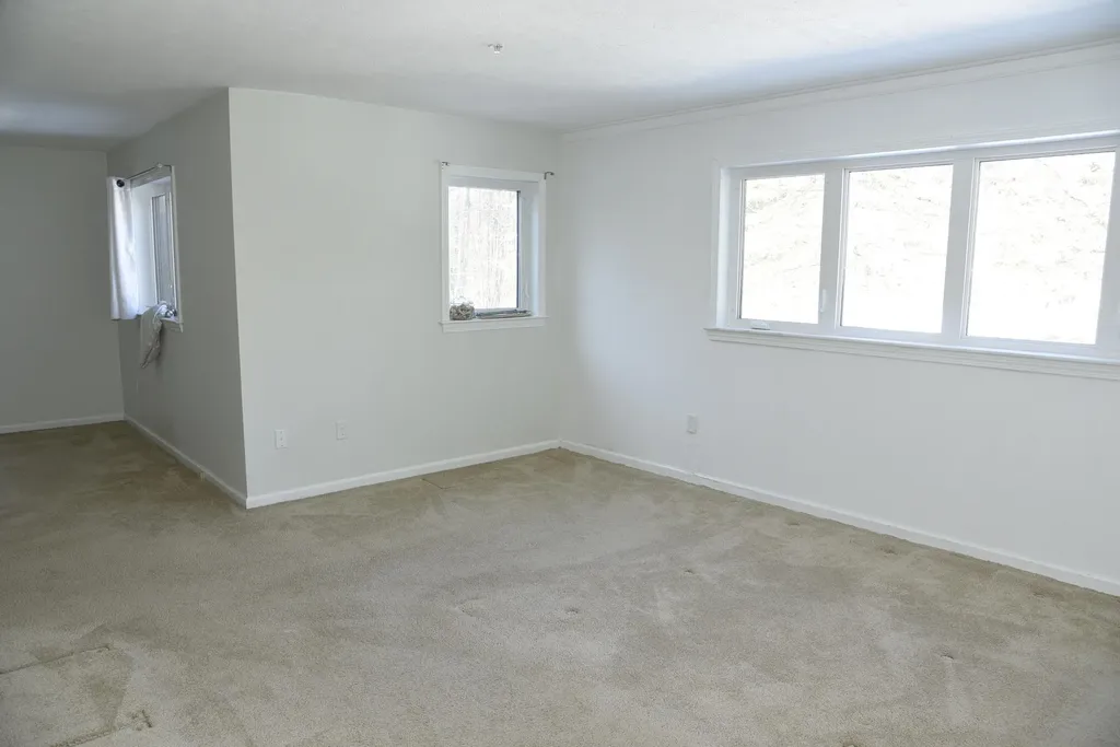 21 Clearwater Drive Dover NH 03820