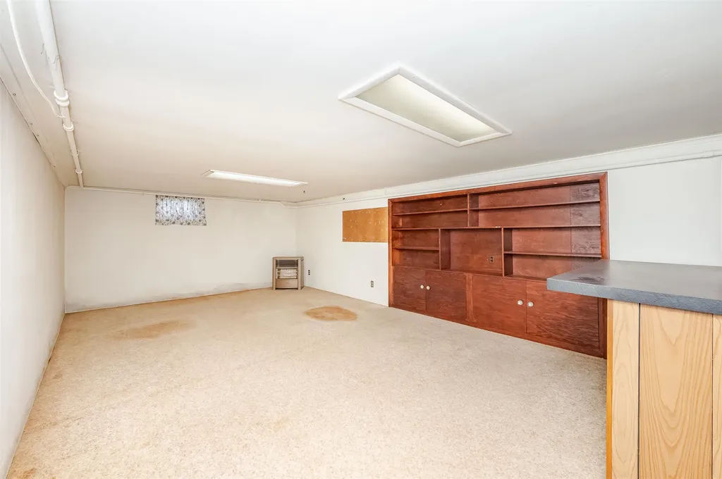 12 Marial Avenue Biddeford ME 04005