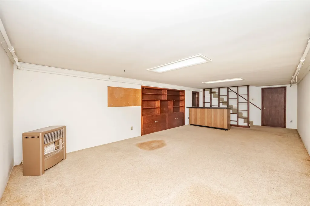 12 Marial Avenue Biddeford ME 04005