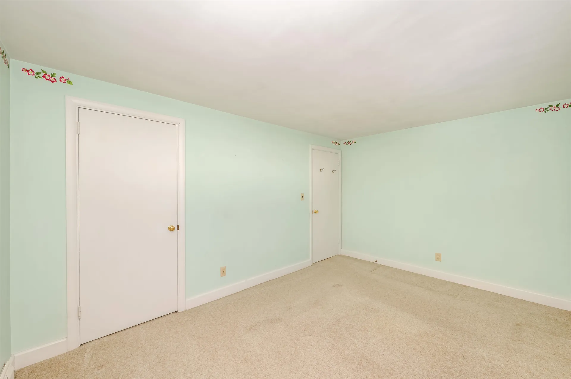 12 Marial Avenue Biddeford ME 04005