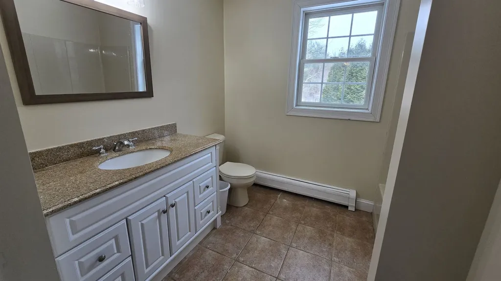 125 Kelsey Road Nottingham NH 03290-0000