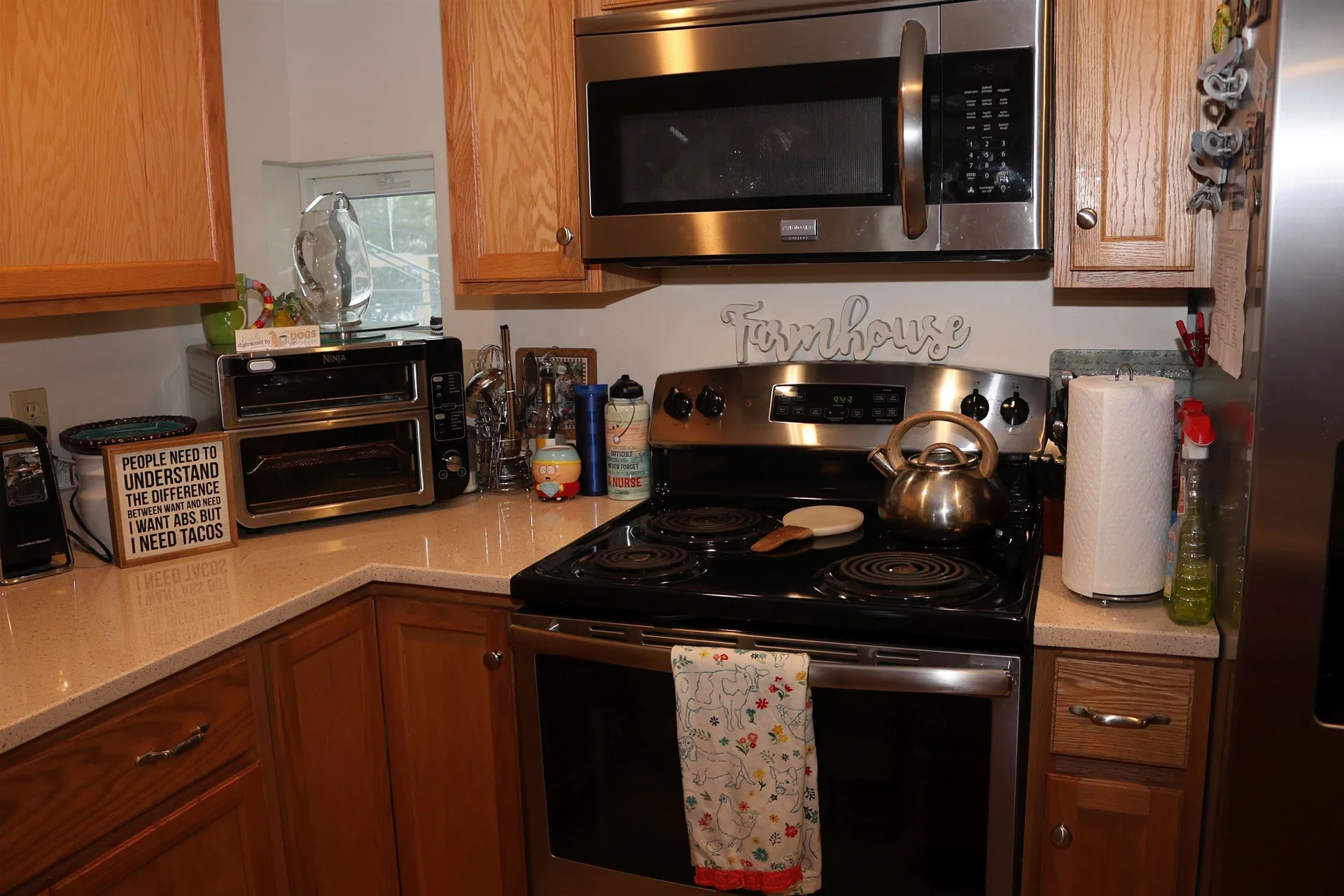 19 West Stearns Avenue Hooksett NH 03106