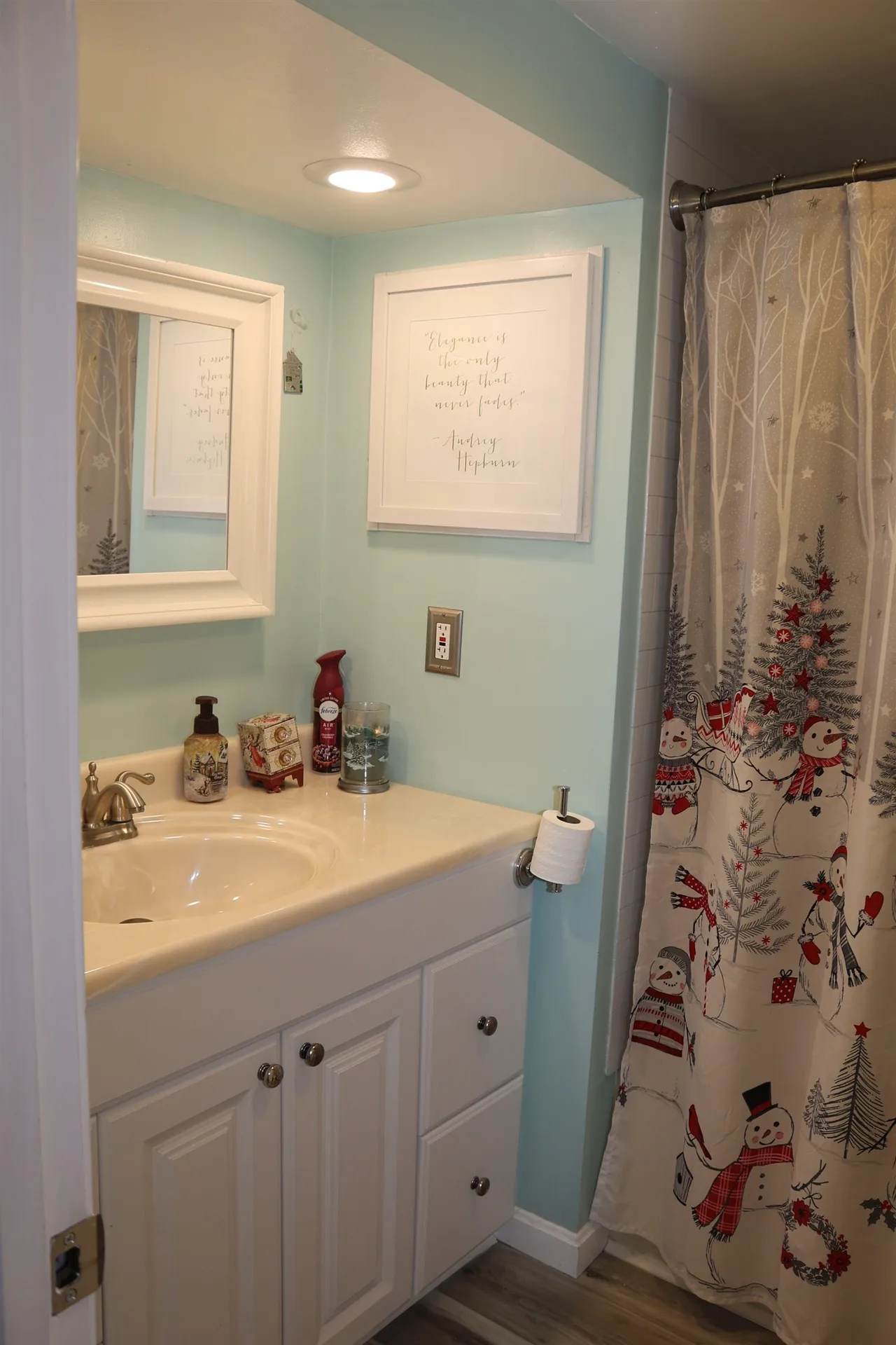19 West Stearns Avenue Hooksett NH 03106