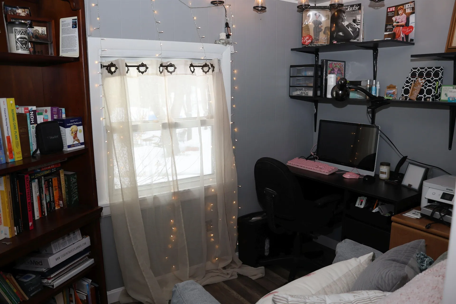 19 West Stearns Avenue Hooksett NH 03106