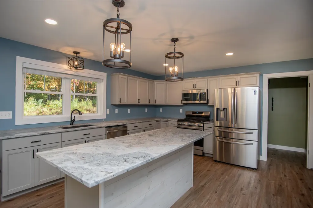 1029 Route 103a New London NH 03257