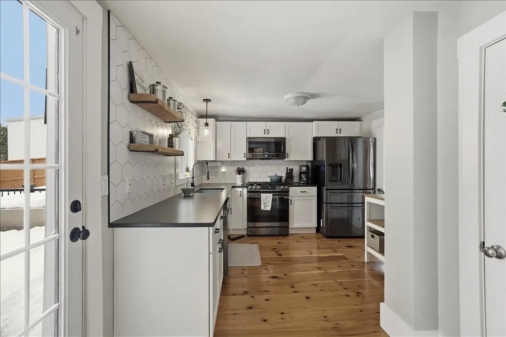 11 Myrtle Street Milford NH 03055