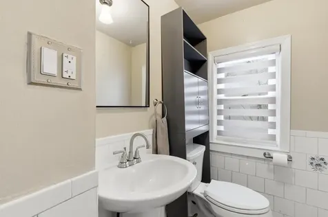 25 Wyman Street Derry NH 03038