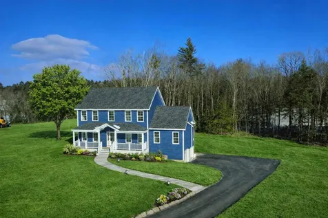 25 Blaisdell Court Raymond NH 03077