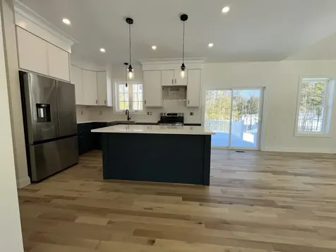 25 Blaisdell Court Raymond NH 03077