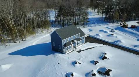 25 Blaisdell Court Raymond NH 03077