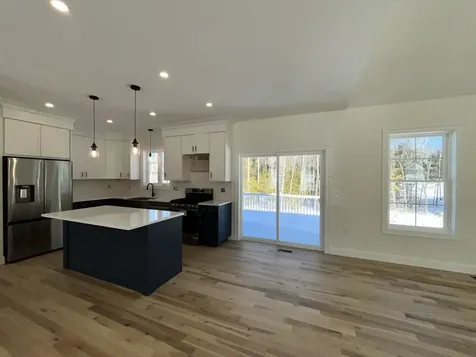 25 Blaisdell Court Raymond NH 03077