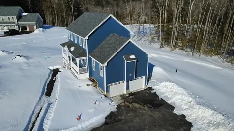 25 Blaisdell Court Raymond NH 03077