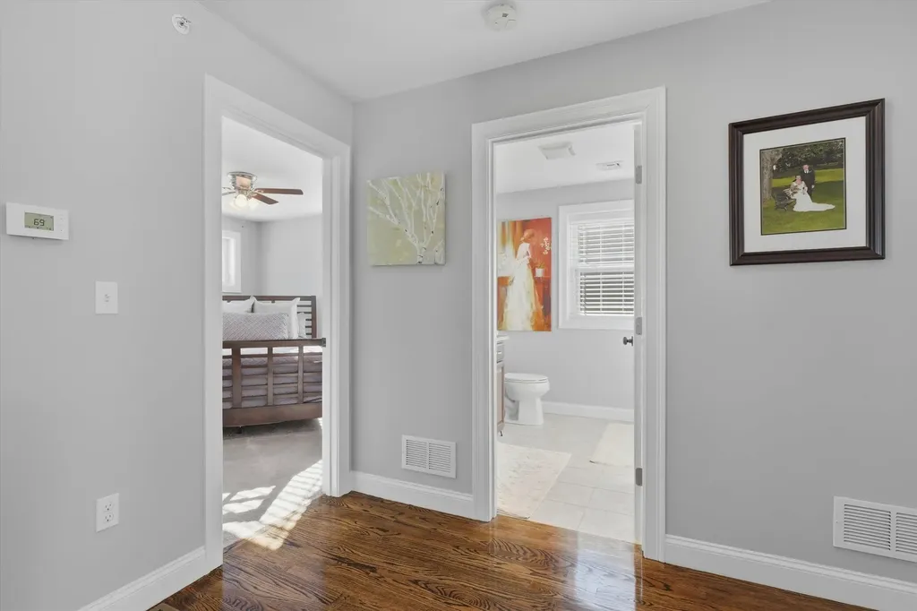 94 Tanager Circle Pelham NH 03076