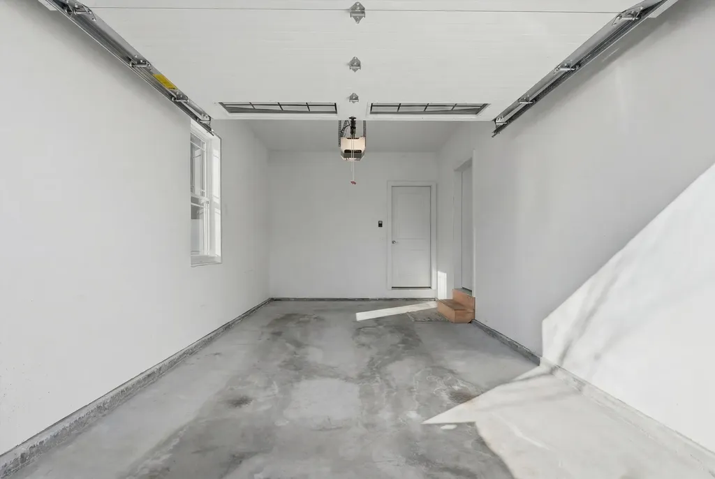 94 Tanager Circle Pelham NH 03076