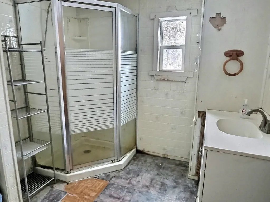 20 Monroe Drive Rumney NH 03266
