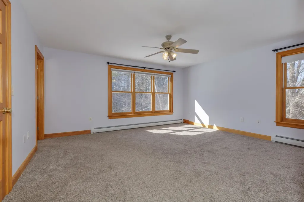 762 Robinson Road Pembroke NH 03275