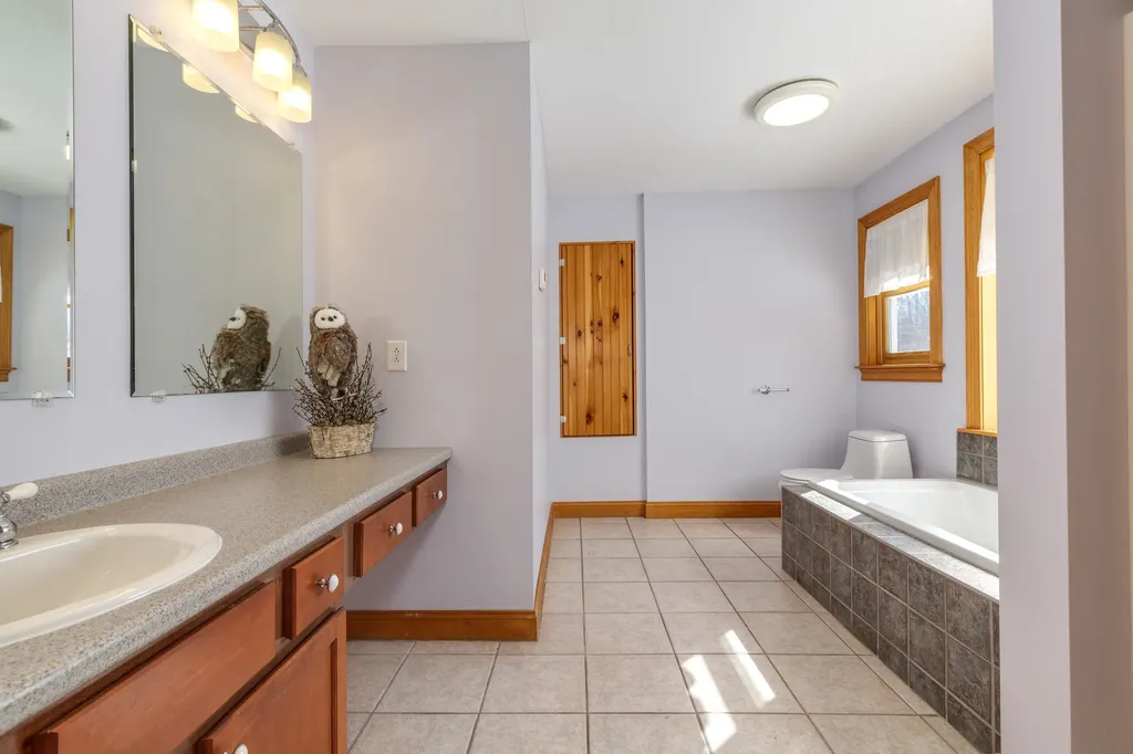 762 Robinson Road Pembroke NH 03275