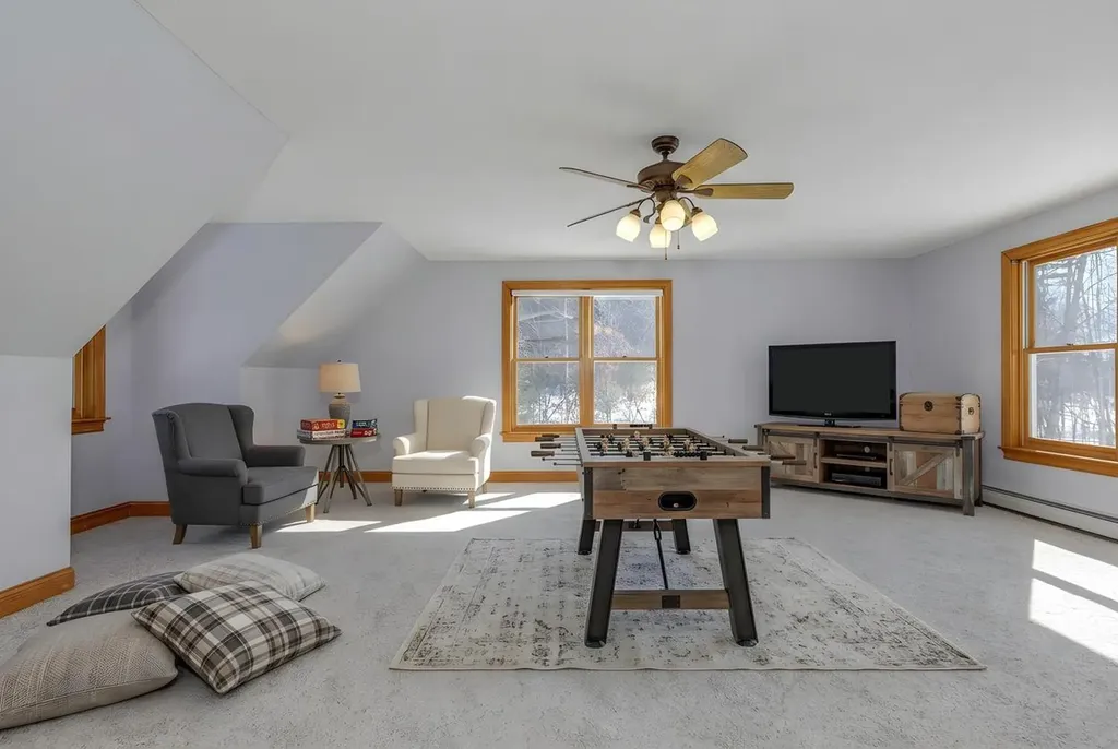 762 Robinson Road Pembroke NH 03275