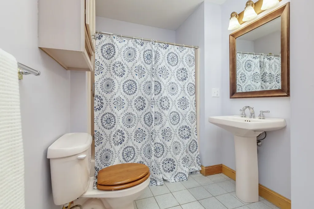 762 Robinson Road Pembroke NH 03275