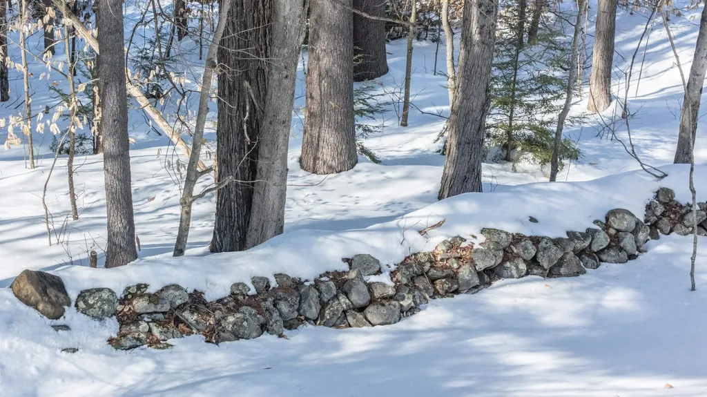 762 Robinson Road Pembroke NH 03275