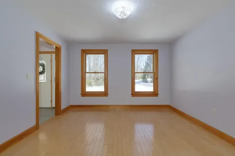 762 Robinson Road Pembroke NH 03275
