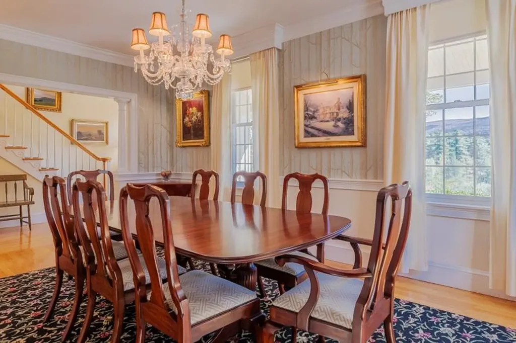 84 Edward Isham Drive Manchester VT 05255