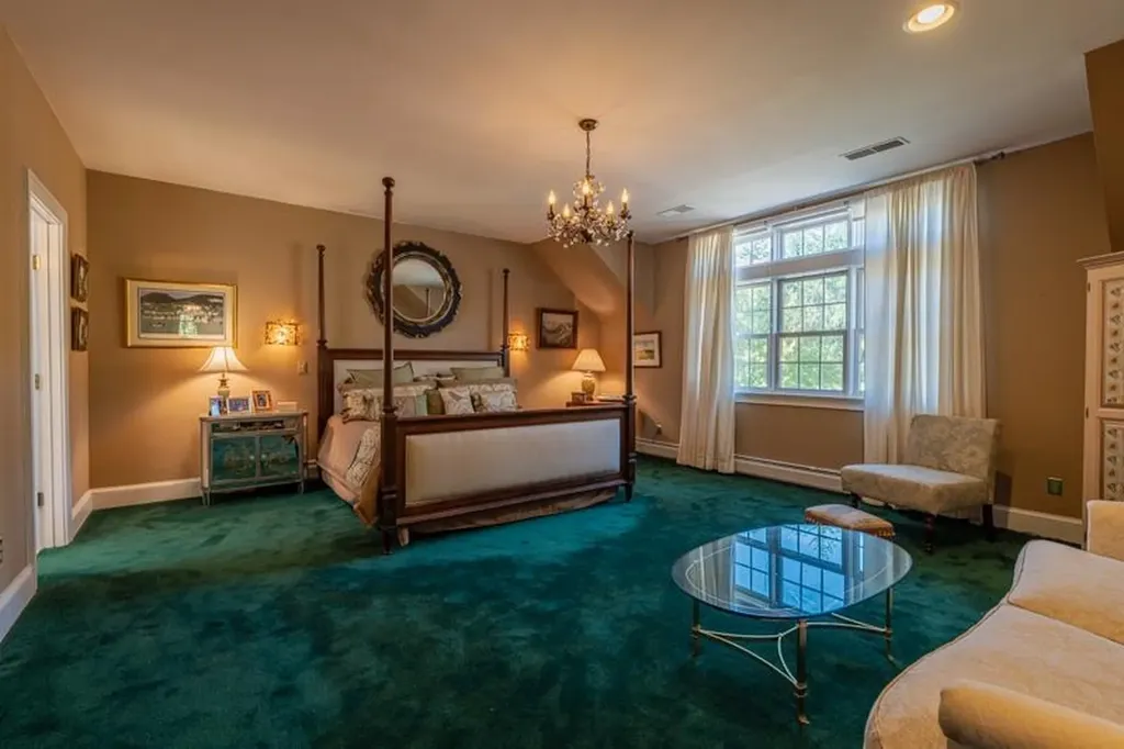 84 Edward Isham Drive Manchester VT 05255