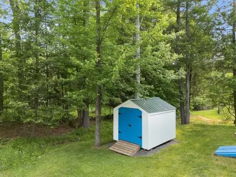 135 Country Hill Brattleboro VT 05301