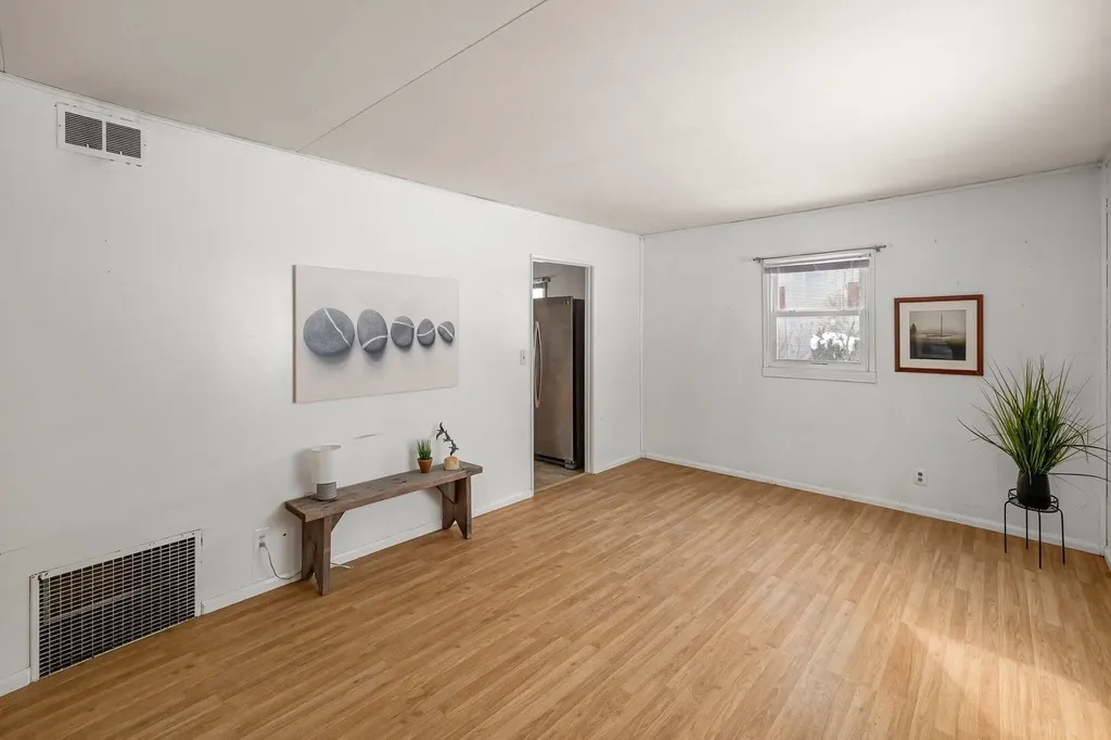 22 Mills Avenue South Burlington VT 05403